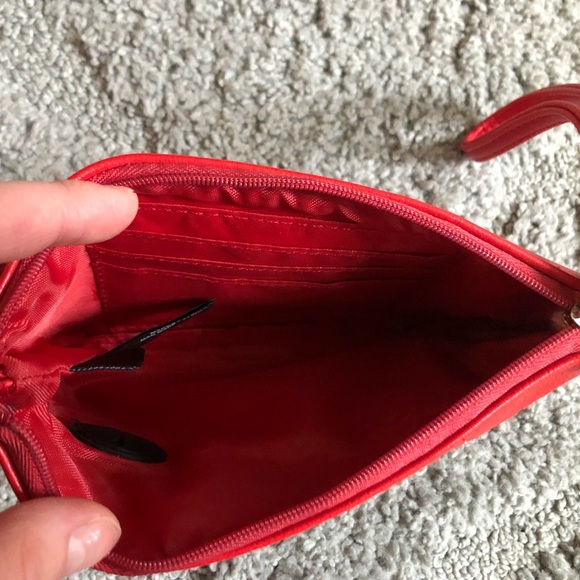 Kenneth Cole Wrist Wallet - Picture 5 of 6